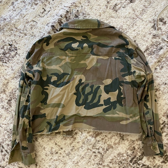 Forever21 Cargo Cropped Jacket - Picture 2 of 4